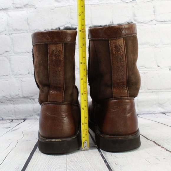 UGG Wrangell Shearling Lined Waterproof Boots Sz 5 - Picture 8 of 9